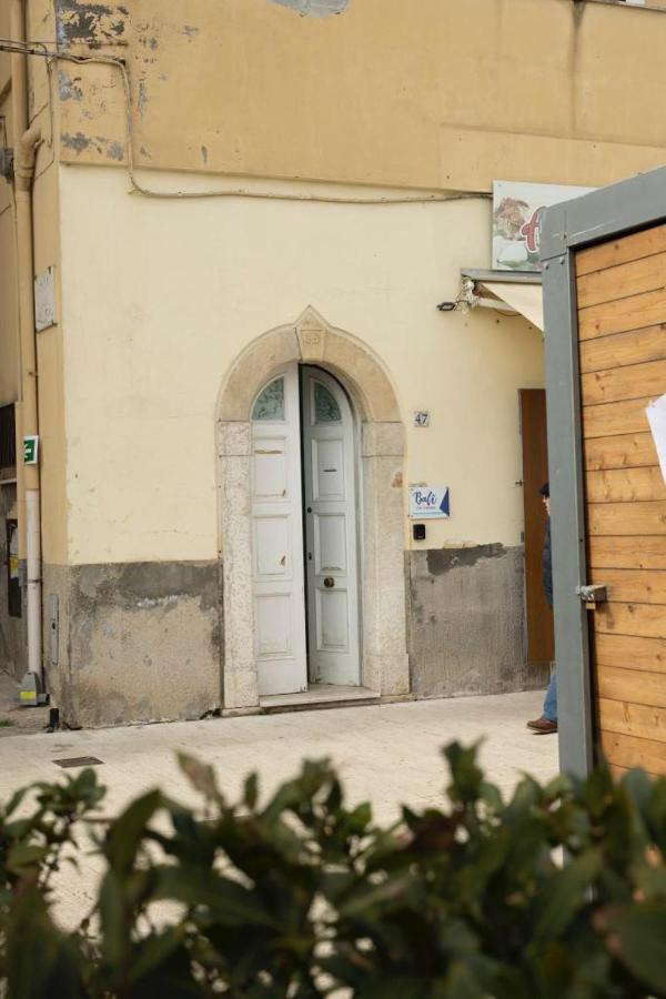 Bali Aqua&Charme Bed & Breakfast Gaeta Bagian luar foto
