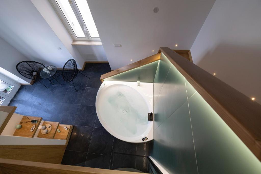 Bali Aqua&Charme Bed & Breakfast Gaeta Bagian luar foto