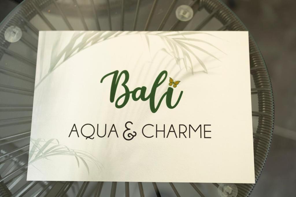 Bali Aqua&Charme Bed & Breakfast Gaeta Bagian luar foto